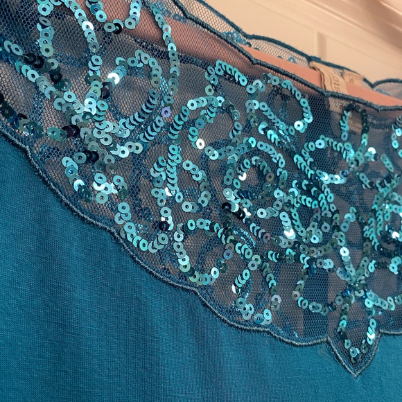 Madison Sequin Cap Sleeve Top - Picture 2 of 6